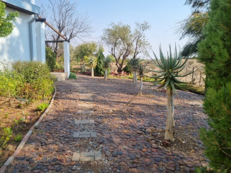 5 Bedroom Property for Sale in Upington Rural Northern Cape